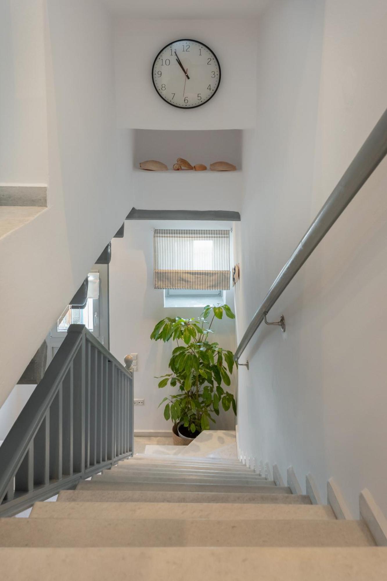 Caper-2 Bedroom Traditional Home With Amazing View Nausa Zewnętrze zdjęcie